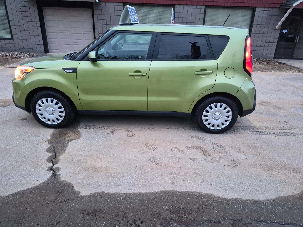 Used 2014 Kia Soul FWD image 5