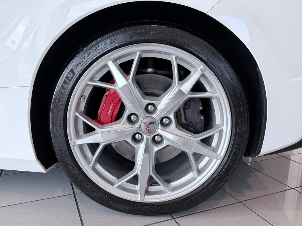 Used 2023 Chevrolet Corvette Stingray Preferred Cpe w/ Z51 Performance Package RWD image 30