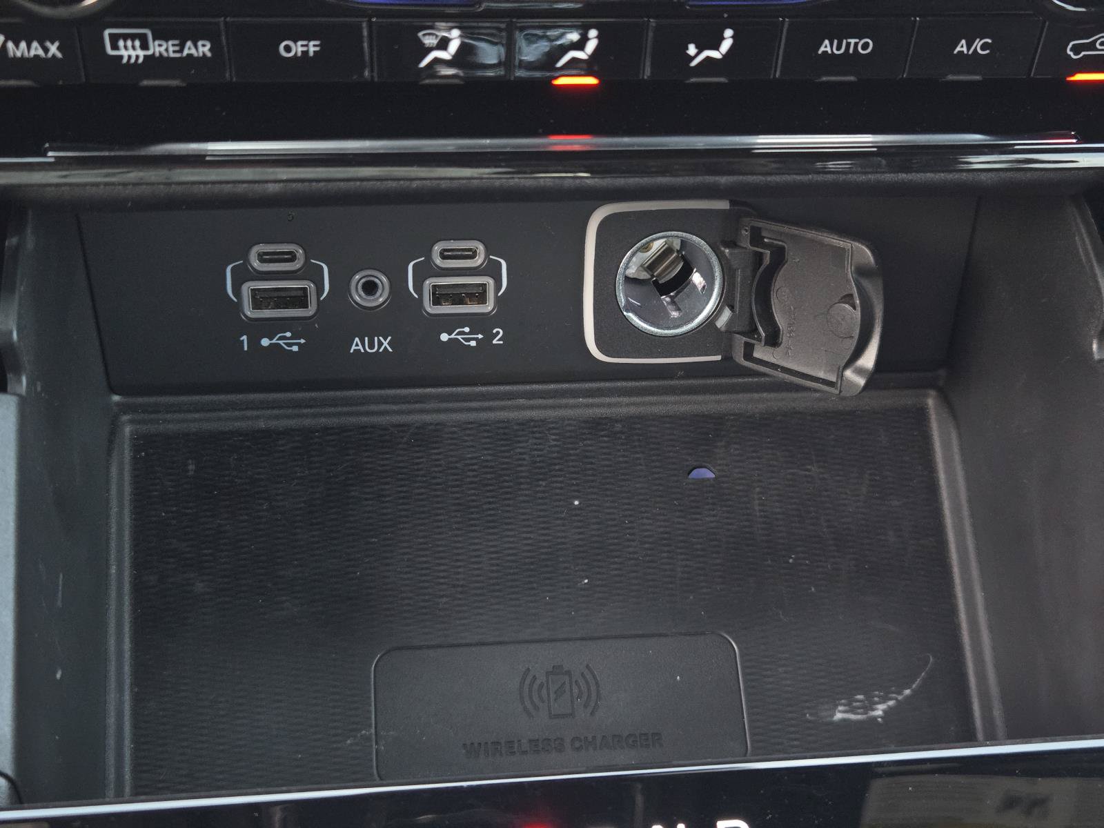 Certified 2025 Jeep Grand Cherokee Altitude RWD image 13