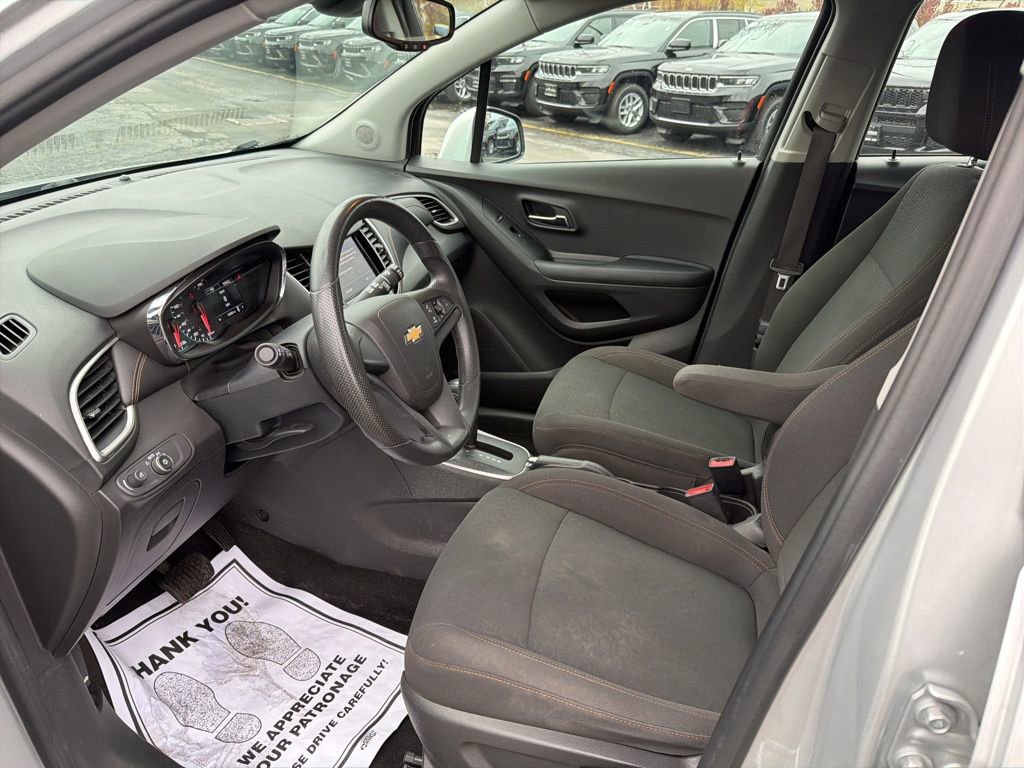 Used 2021 Chevrolet Trax LS image 13