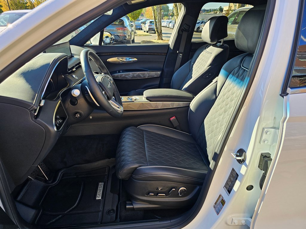 Certified 2025 Genesis GV70 3.5T Sport w/ Sport Advanced Package image 21