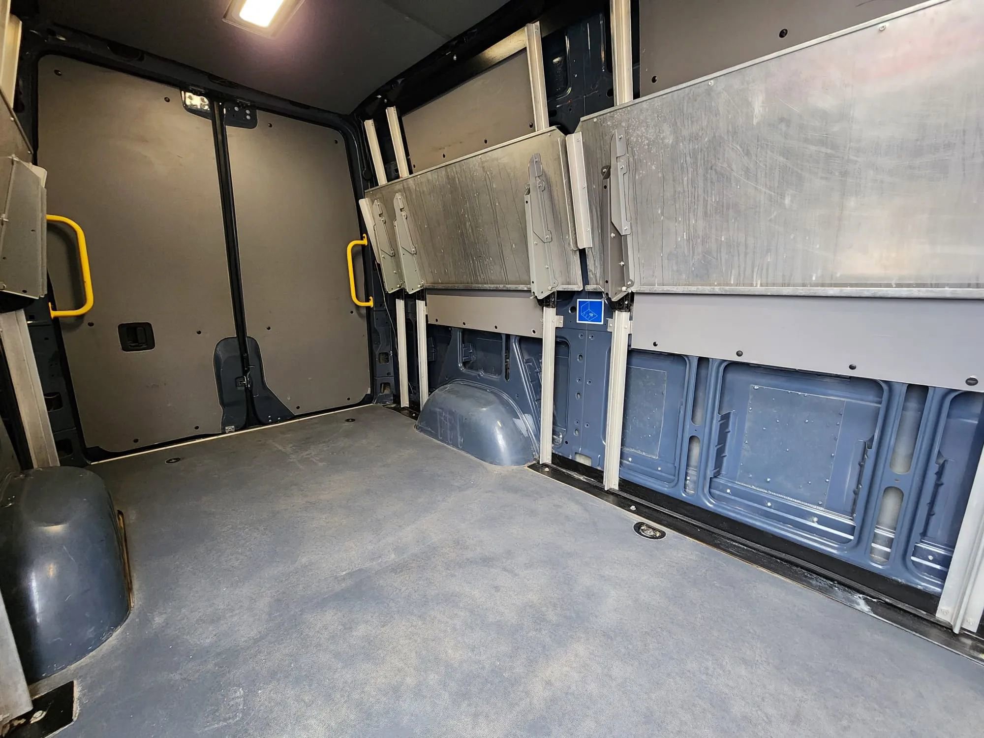 Used 2019 Mercedes-Benz Sprinter 144 image 15