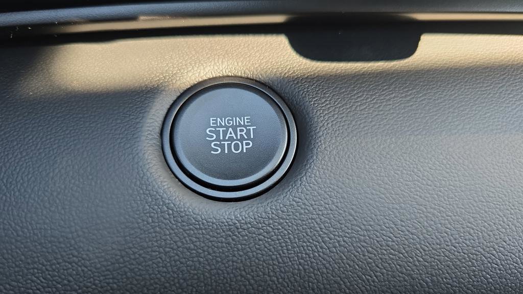 New 2026 Hyundai Elantra Sport FWD image 23