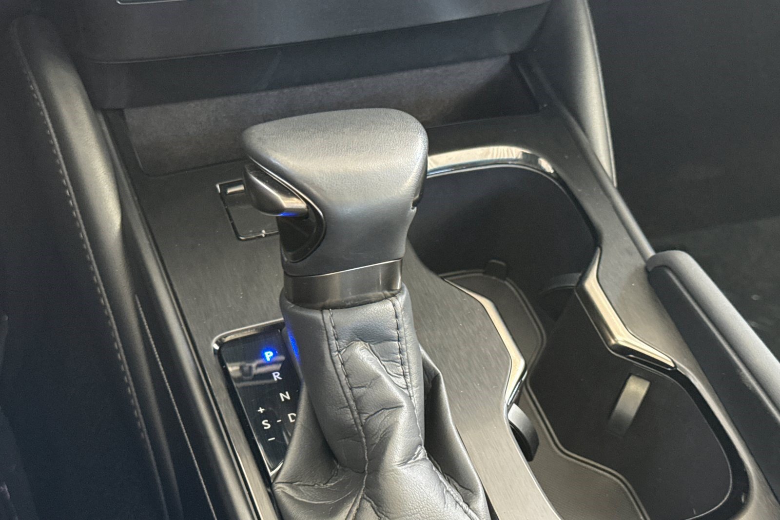 Certified 2024 Lexus ES 300h w/ Premium Package FWD image 26