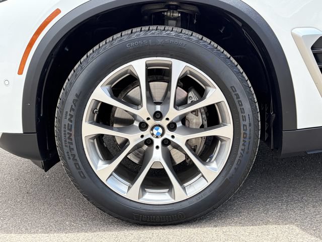 Certified 2024 BMW X5 xDrive40i AWD/4WD image 11