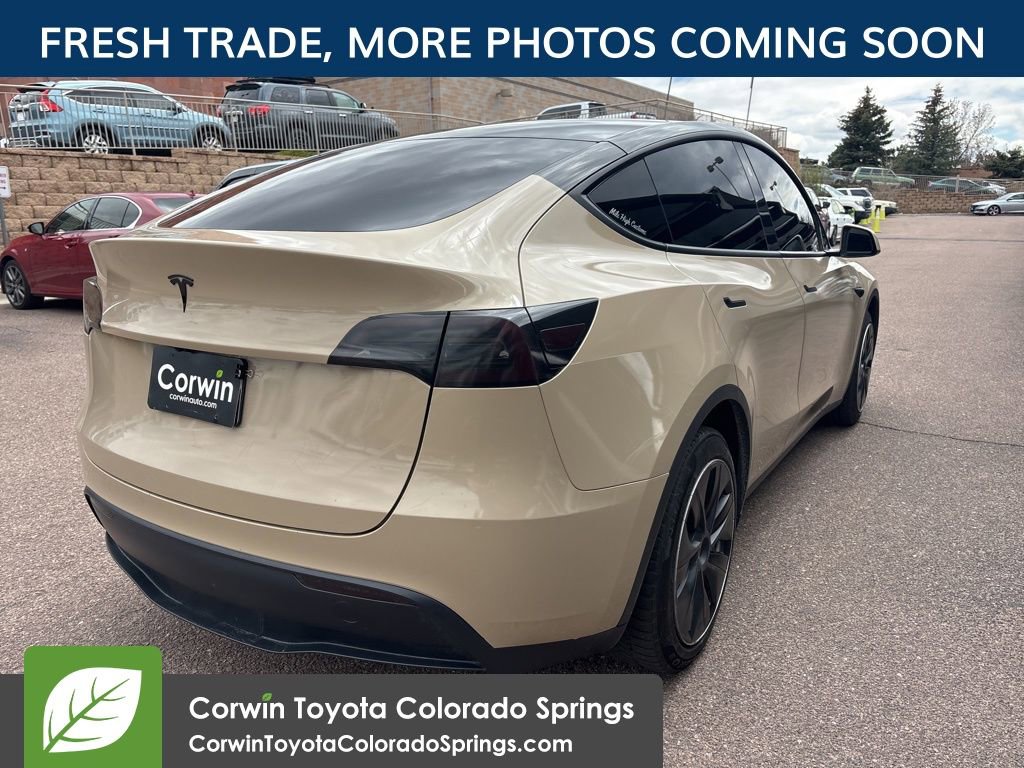 Used 2024 Tesla Model Y Long Range AWD/4WD image 7