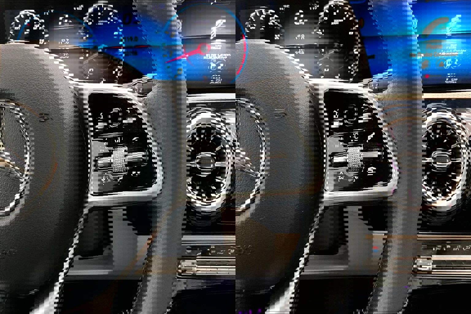 Used 2022 Mercedes-Benz CLA 250 image 21