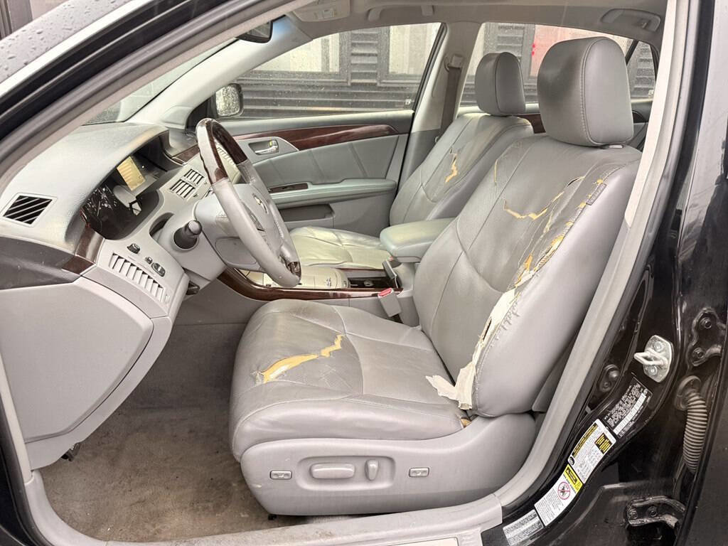Used 2009 Toyota Avalon Limited FWD image 6