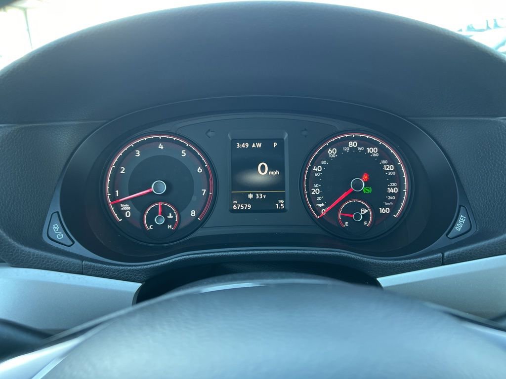 Used 2021 Volkswagen Passat 2.0T SE image 16