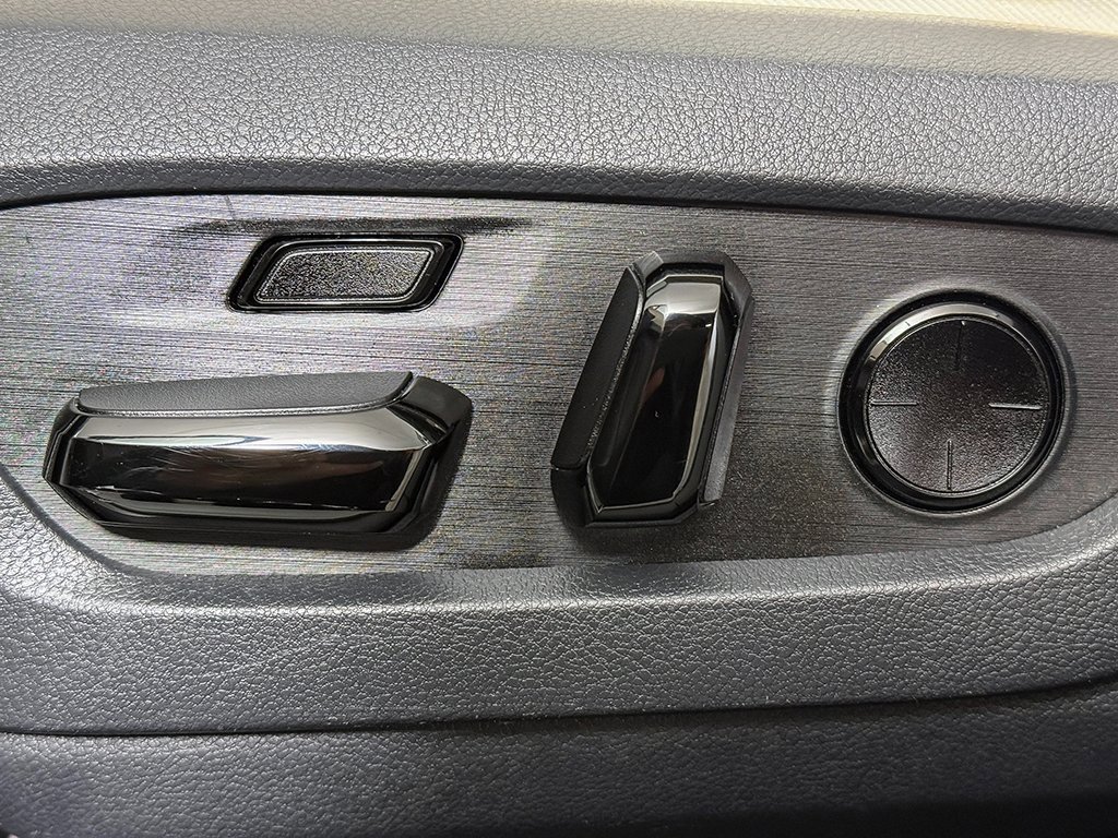 Used 2025 Lexus RX 450h AWD w/ Convenience Package image 33