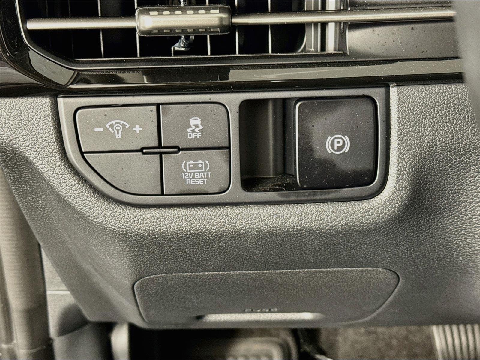 Certified 2026 Kia Sportage S AWD/4WD image 10