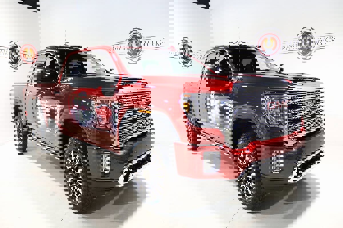 Used 2022 GMC Sierra 3500 Denali w/ Denali Ultimate Package image 9