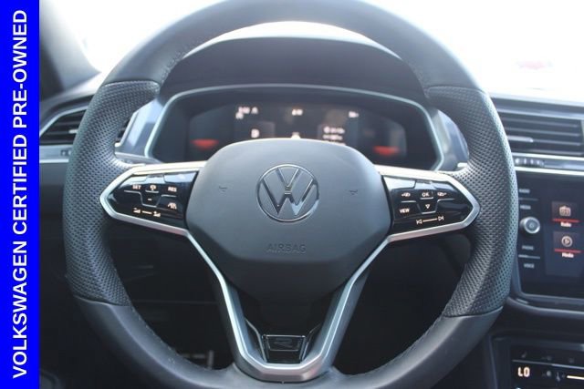 Used 2024 Volkswagen Tiguan SE R-Line image 30