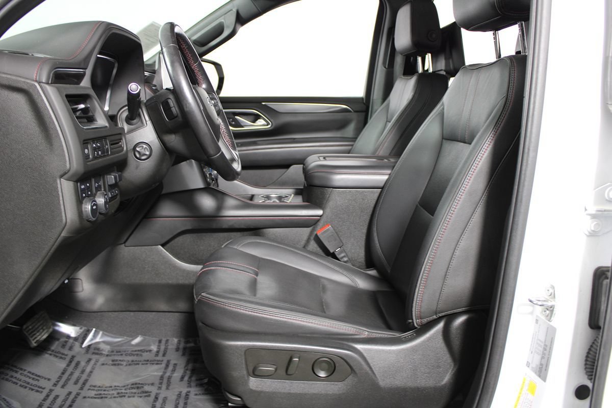 Used 2022 Chevrolet Tahoe RST w/ Luxury Package AWD/4WD image 33