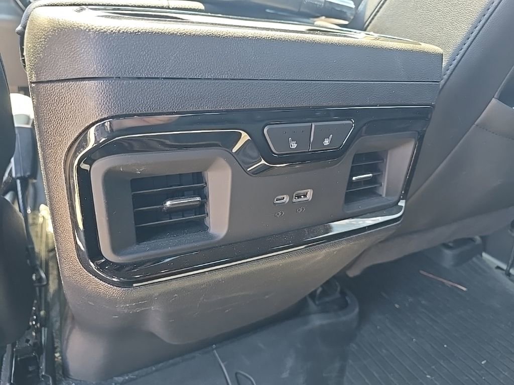 Used 2024 GMC Sierra 1500 AT4 w/ Technology Package AWD/4WD image 19