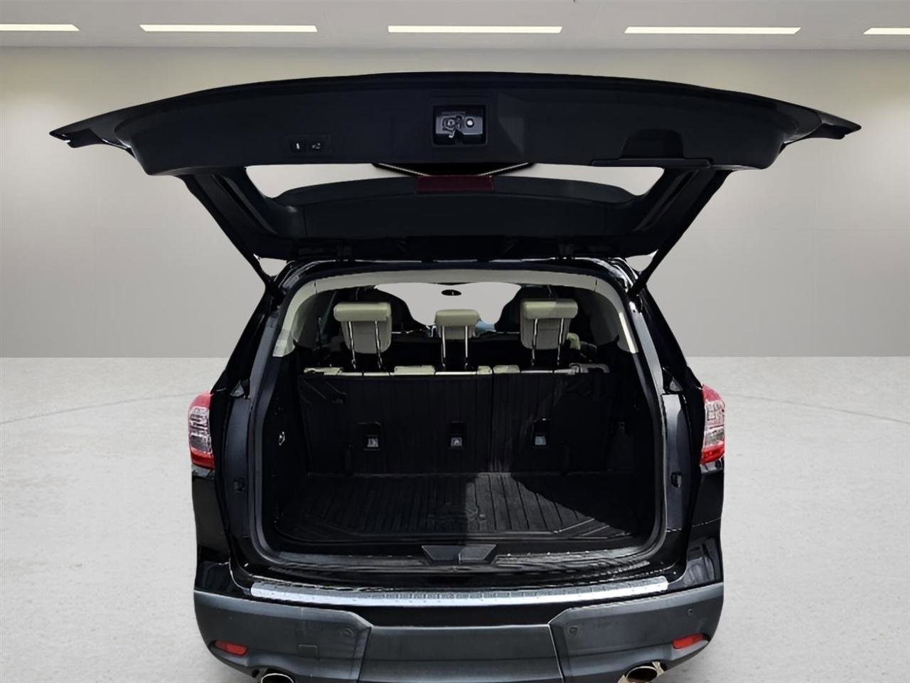 Used 2021 Subaru Ascent Limited w/ Technology Package image 24