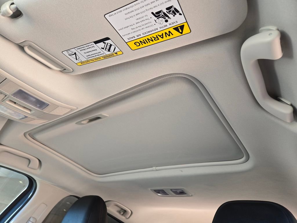 Used 2023 MAZDA CX-5 Carbon Edition image 14