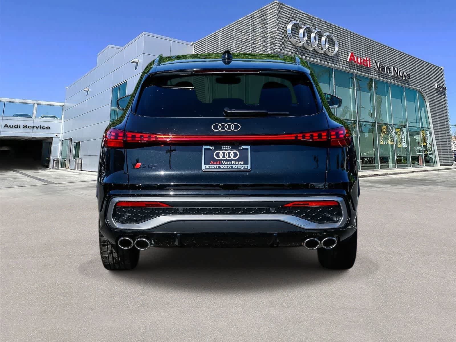 New 2025 Audi SQ5 Premium Plus w/ Premium Plus Package AWD/4WD image 3