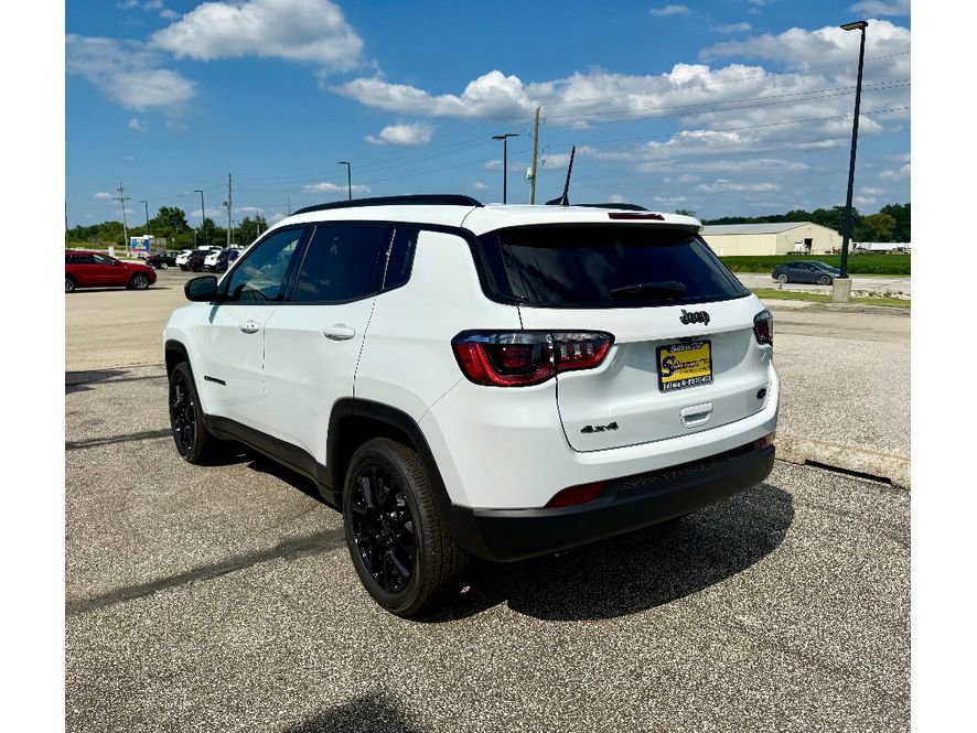 New 2025 Jeep Compass Latitude w/ Altitude Special Edition image 2