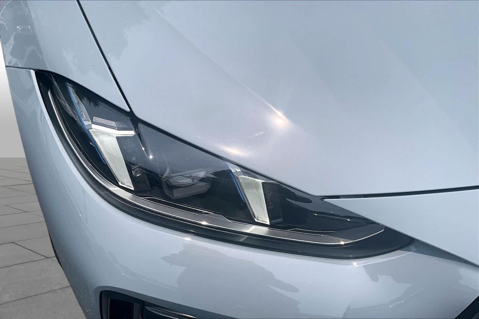 Used 2026 BMW M440i RWD image 28