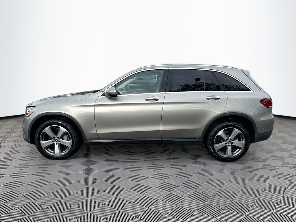 Used 2021 Mercedes-Benz GLC 300 w/ Premium Package image 8