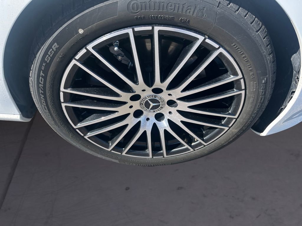 Certified 2025 Mercedes-Benz C 300 4MATIC Sedan image 14