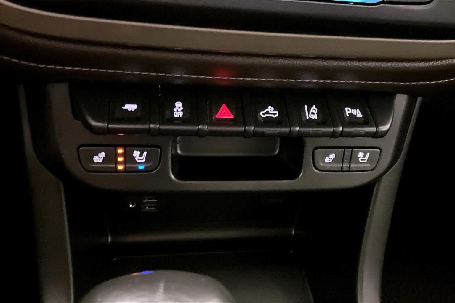 Certified 2022 GMC Canyon Denali AWD/4WD image 34