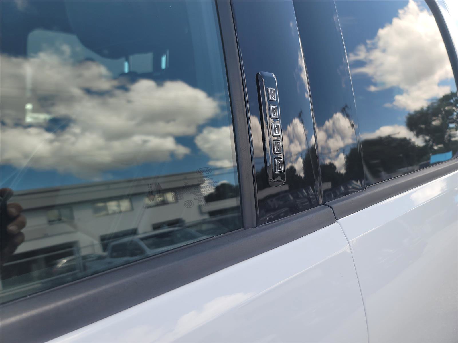Used 2022 Ford F150 Raptor image 12