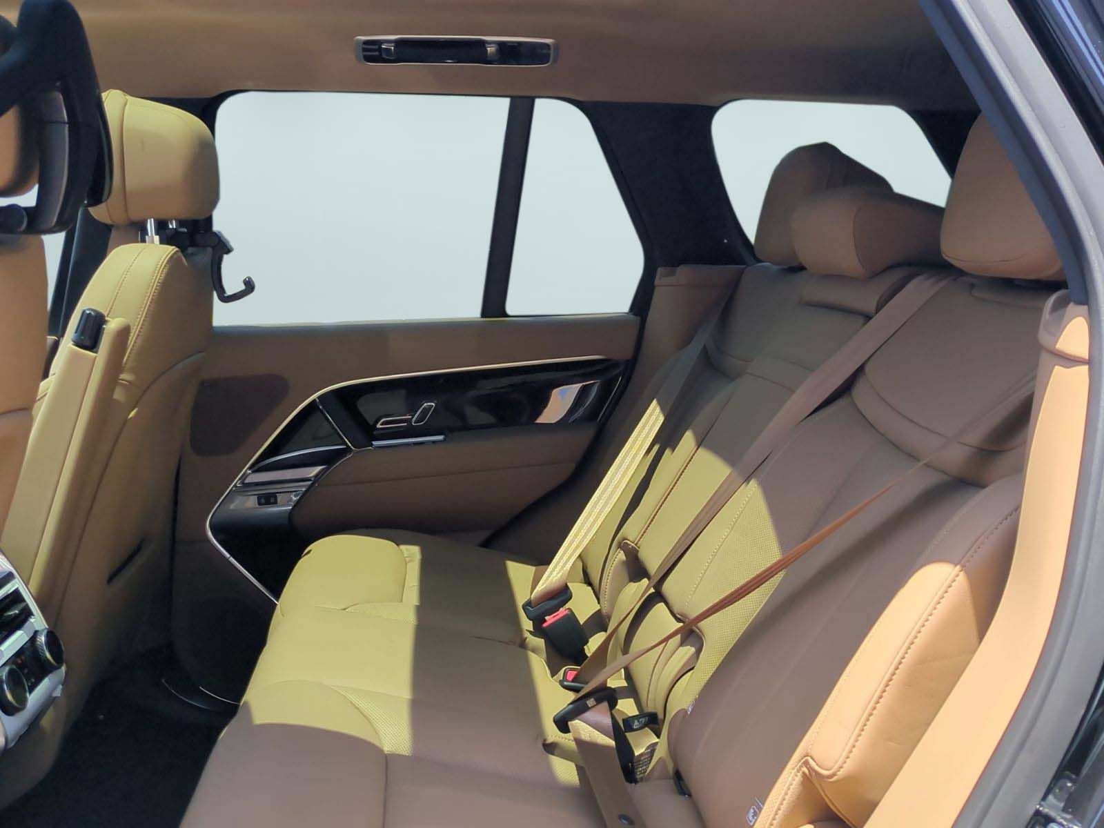 New 2026 Land Rover Range Rover SE AWD/4WD image 24