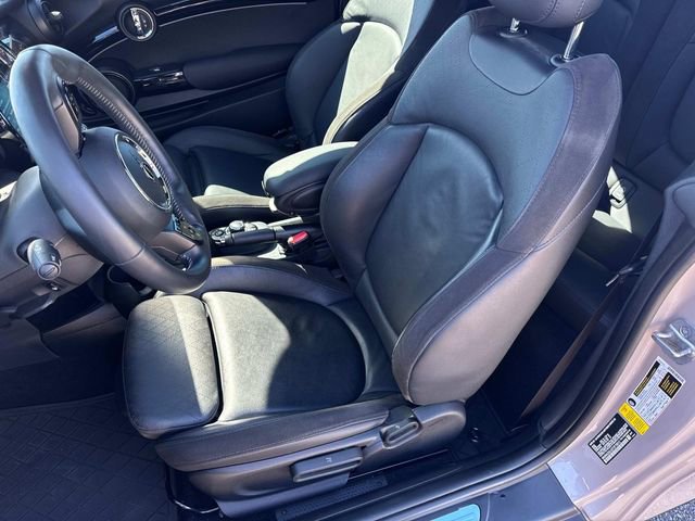Used 2023 MINI Cooper S w/ Signature Upholstery Package FWD image 16