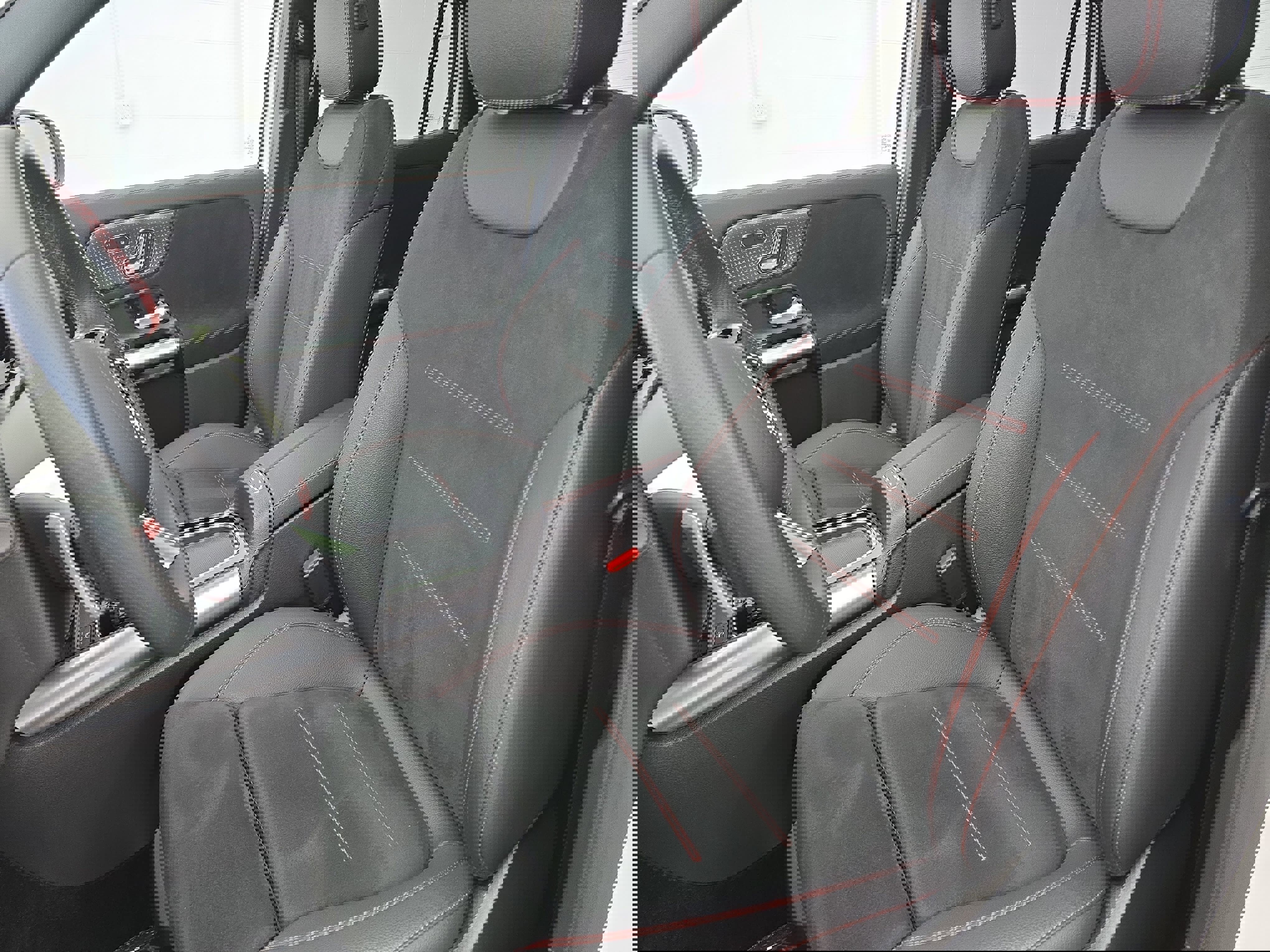 Used 2025 Mercedes-Benz GLA 250 image 15