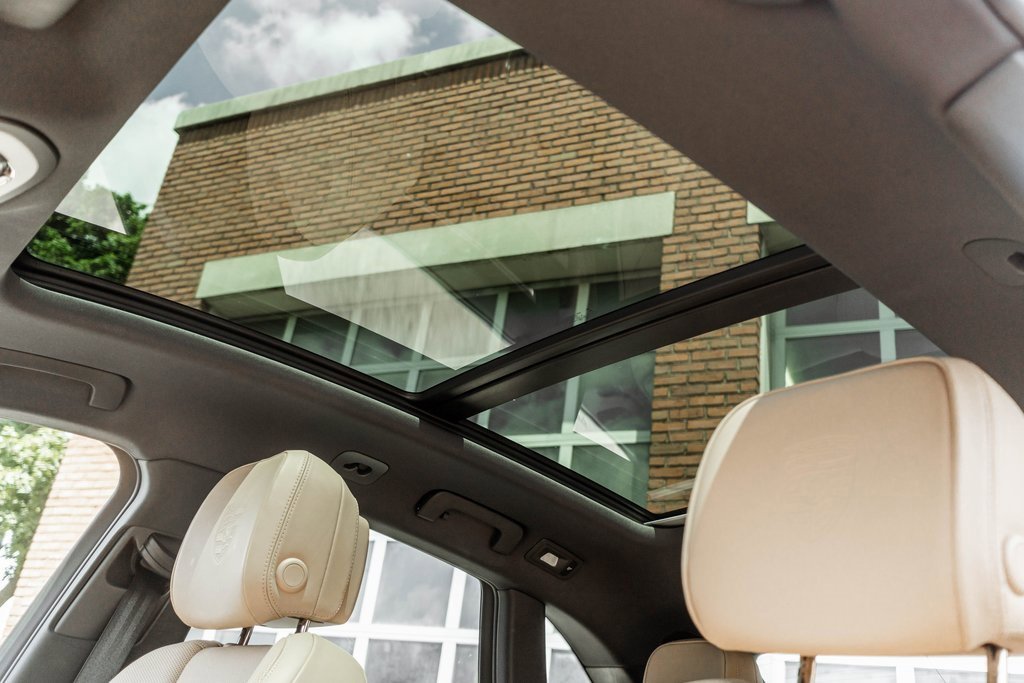 Used 2022 Porsche Macan image 11