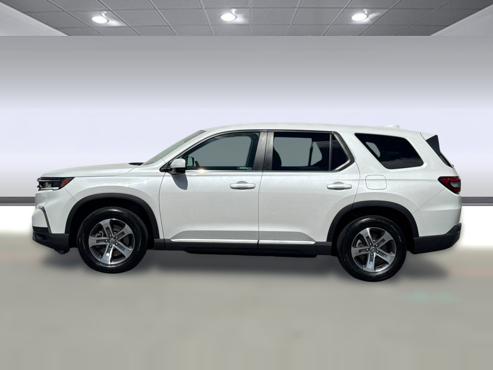 Used 2024 Honda Pilot EX-L image 2