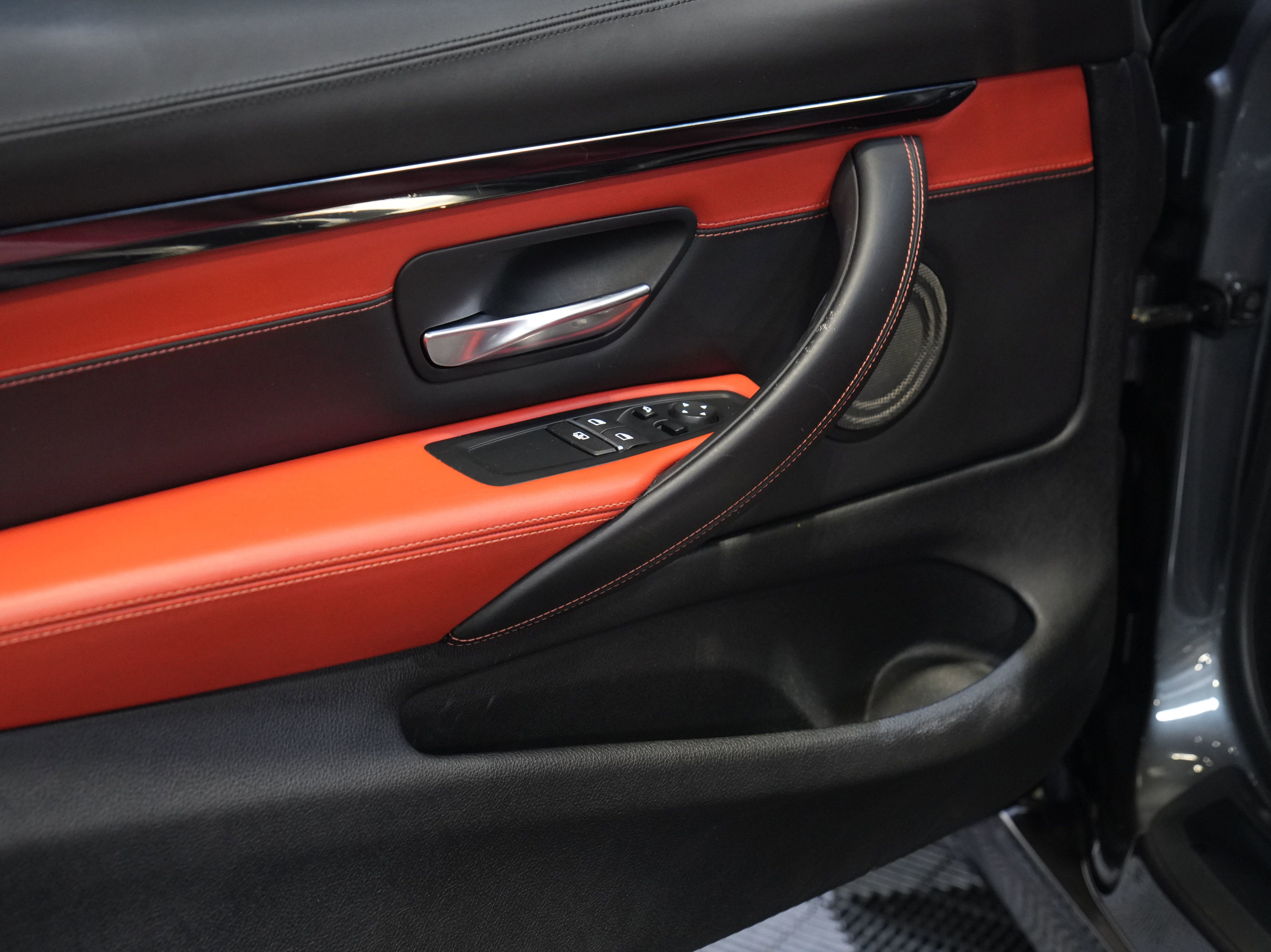 Used 2018 BMW M4 COUPE 2D image 23