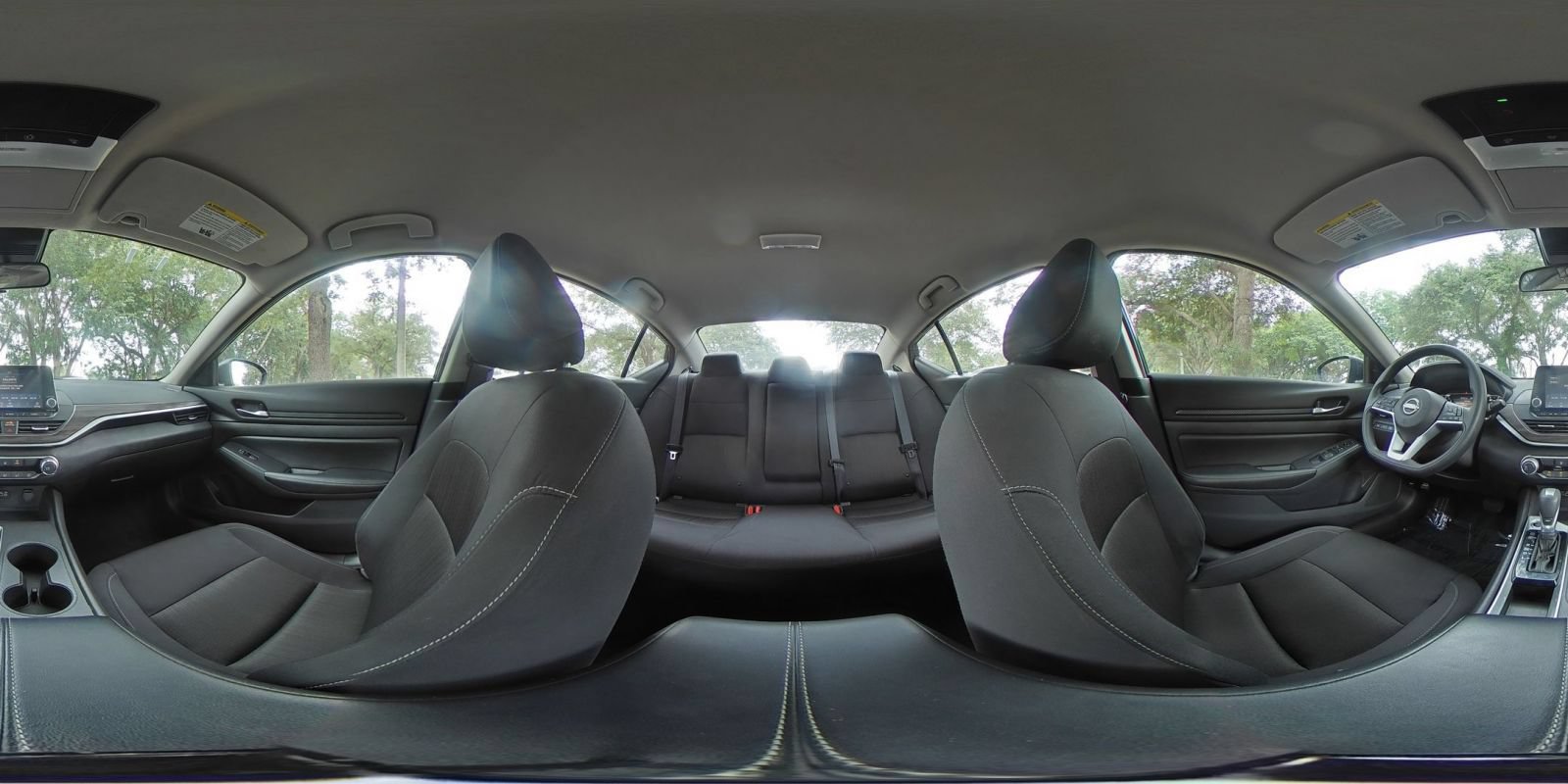 Used 2025 Nissan Altima 2.5 SV FWD image 42