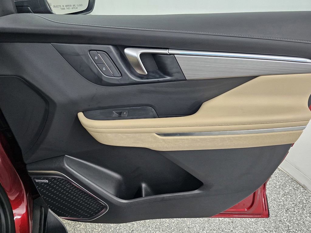 Used 2025 Buick Enclave Preferred w/ Power Package AWD/4WD image 23