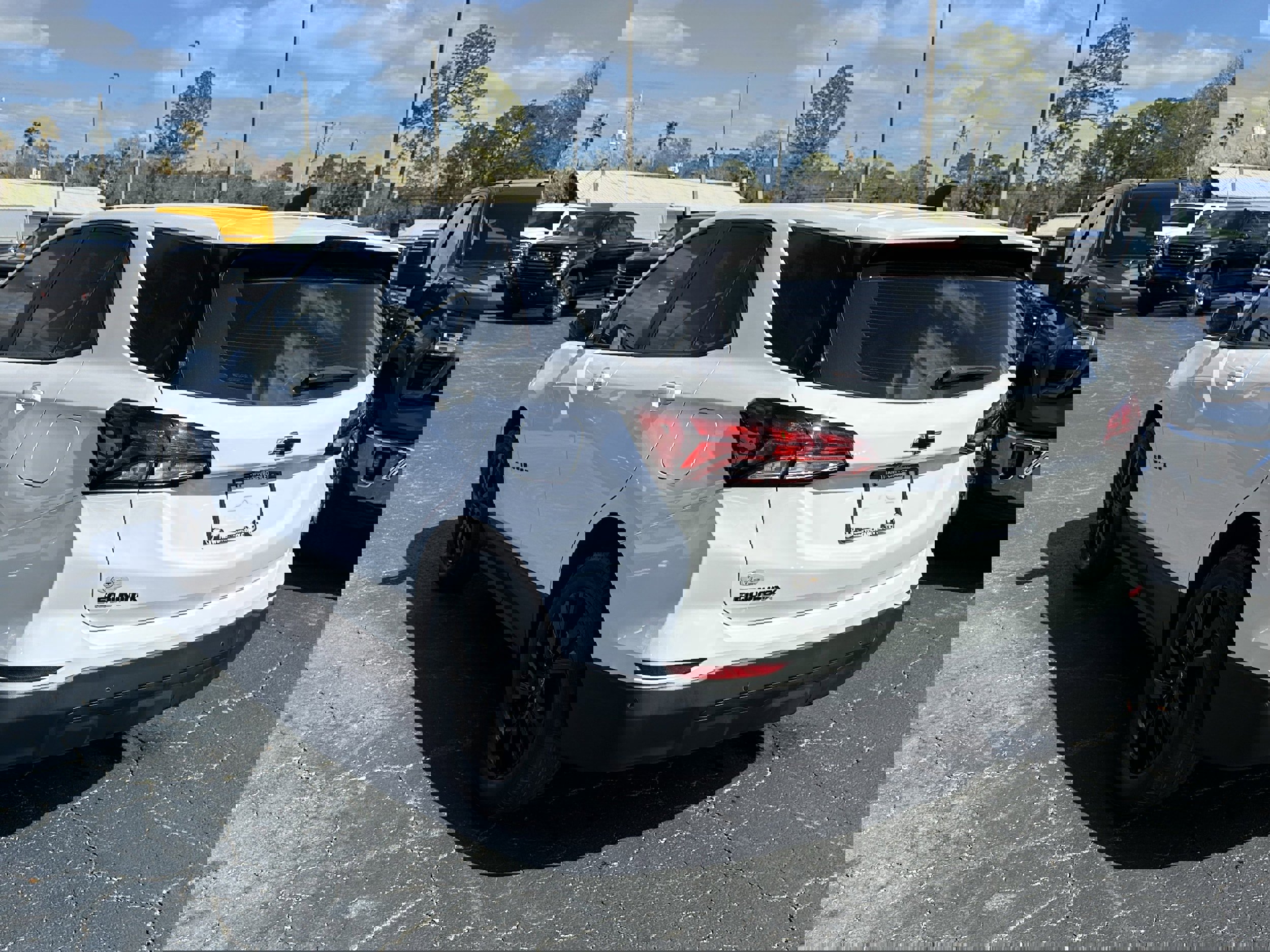 Used 2024 Chevrolet Equinox LS w/ Sport Edition image 6