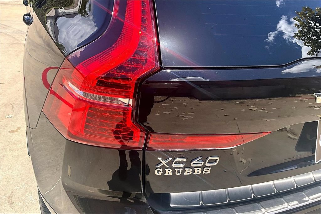 Used 2025 Volvo XC60 T8 Ultra w/ Protection Package Premier AWD/4WD image 40