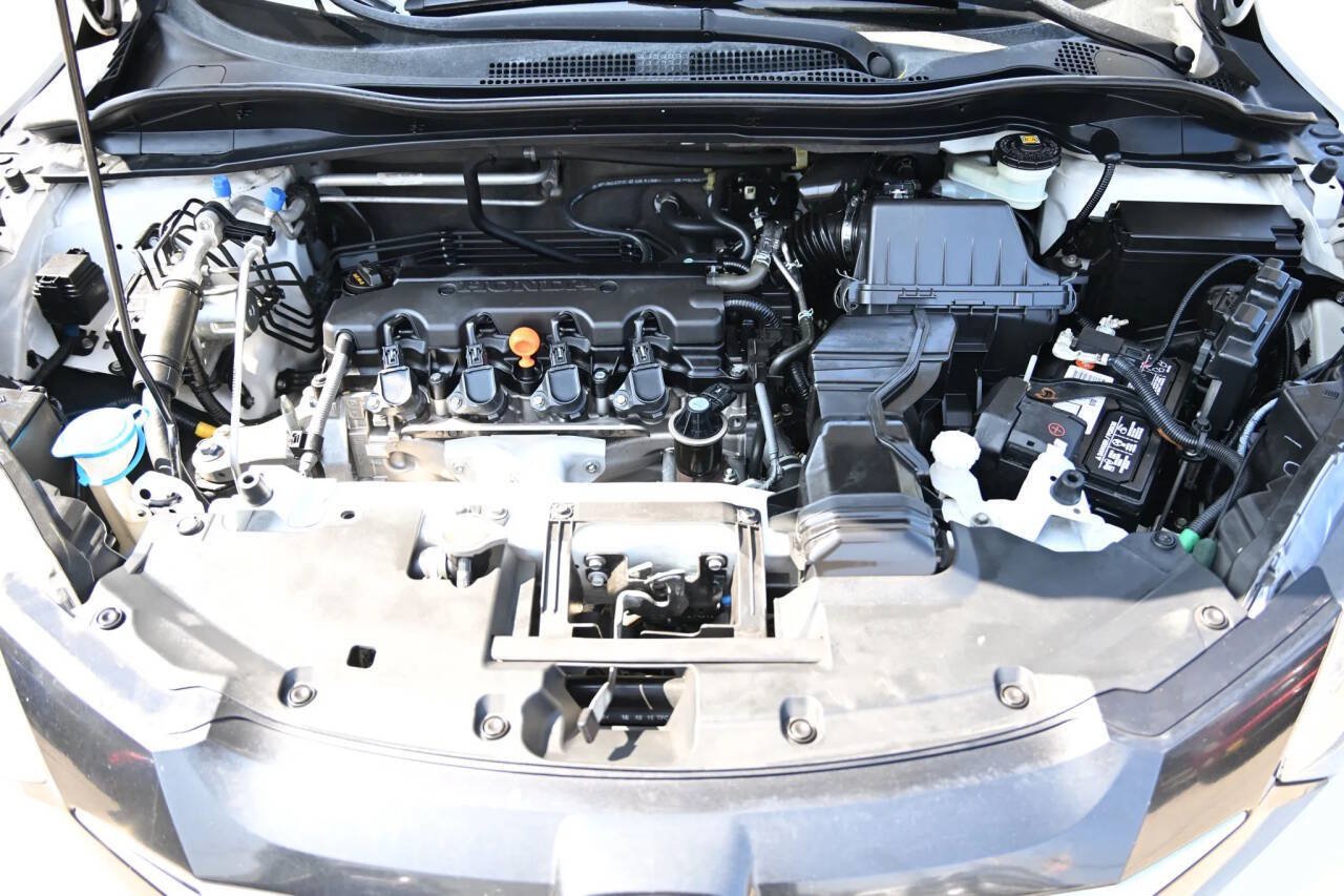 Used 2016 Honda HR-V EX image 40
