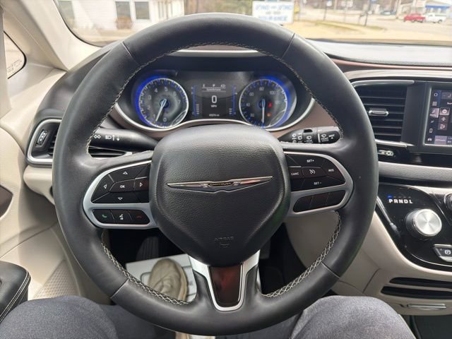 Used 2024 Chrysler Voyager LX FWD image 25