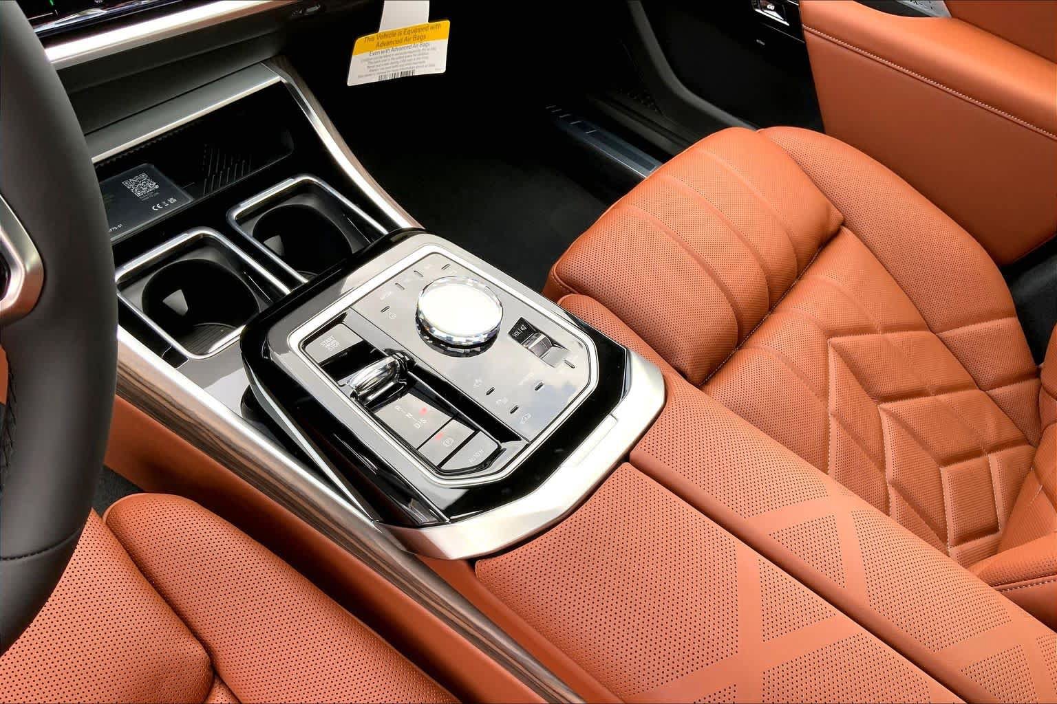 New 2026 BMW 760i xDrive w/ Executive Package AWD/4WD image 7