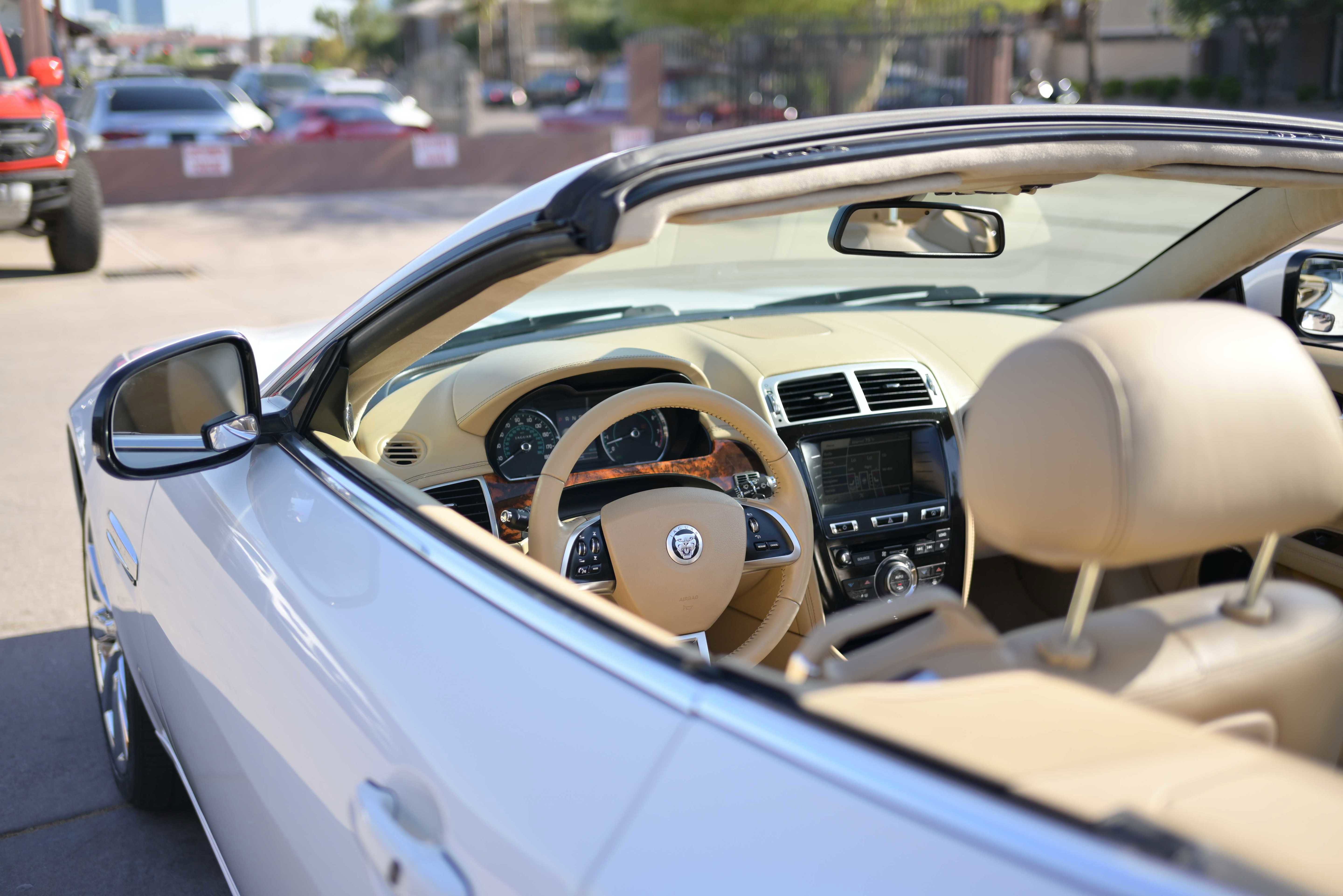 Used 2012 Jaguar XK Convertible image 10