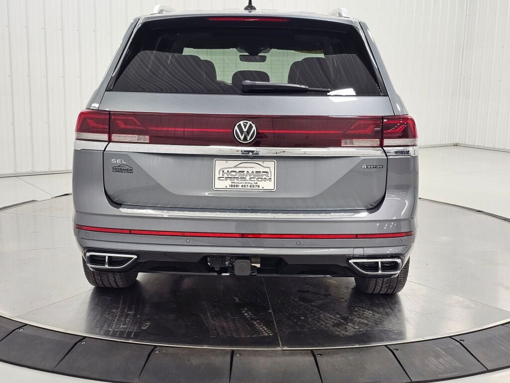 Used 2024 Volkswagen Atlas SEL Premium R-Line AWD/4WD image 4