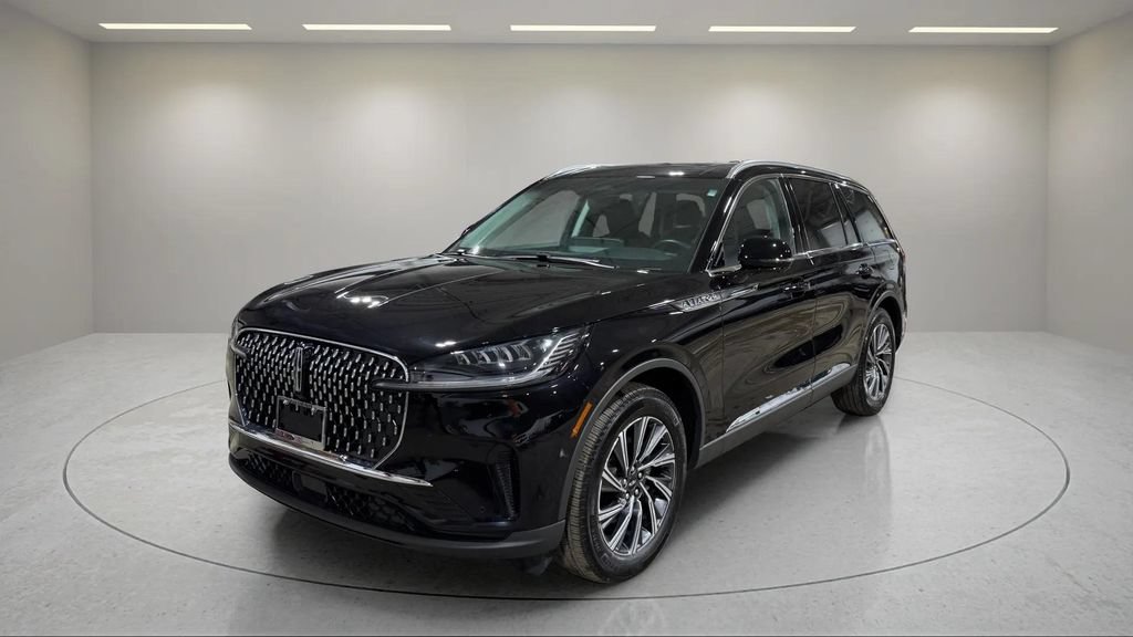 Certified 2025 Lincoln Aviator AWD image 17