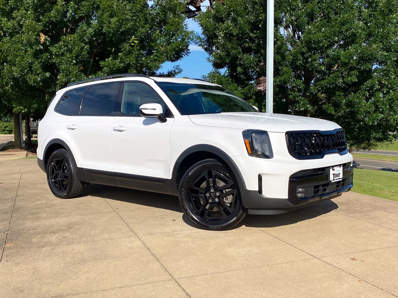 Used 2025 Kia Telluride SX X-Line AWD/4WD image 1