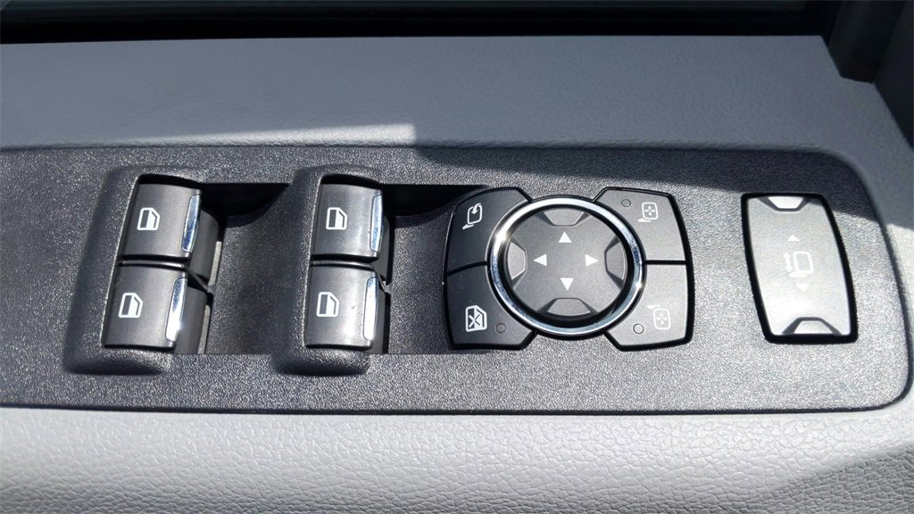 Used 2022 Ford F450 Limited w/ FX4 Off-Road Package image 16