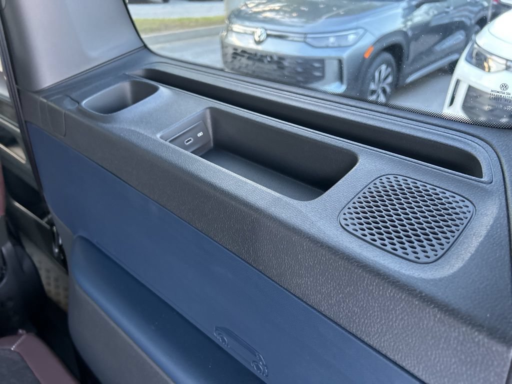 New 2025 Volkswagen ID. Buzz Pro S Plus AWD/4WD image 28
