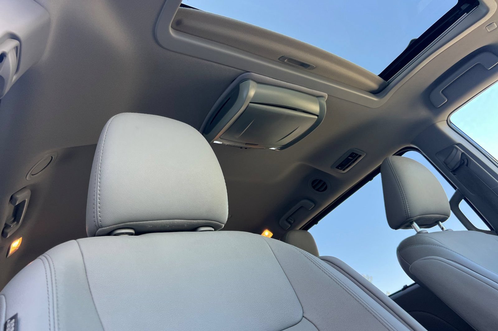 Used 2020 Toyota Sienna XLE FWD image 20