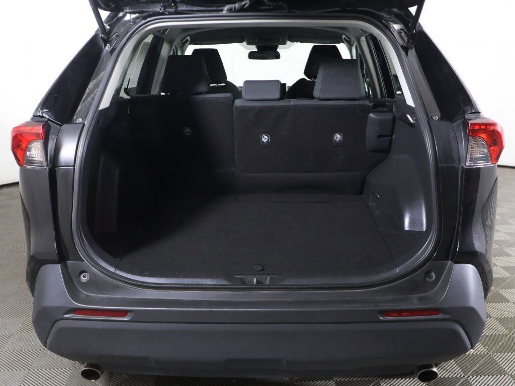 Used 2024 Toyota RAV4 LE image 13
