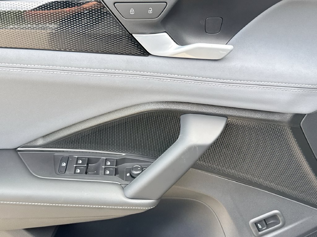 New 2026 Volkswagen Tiguan SE AWD/4WD image 15
